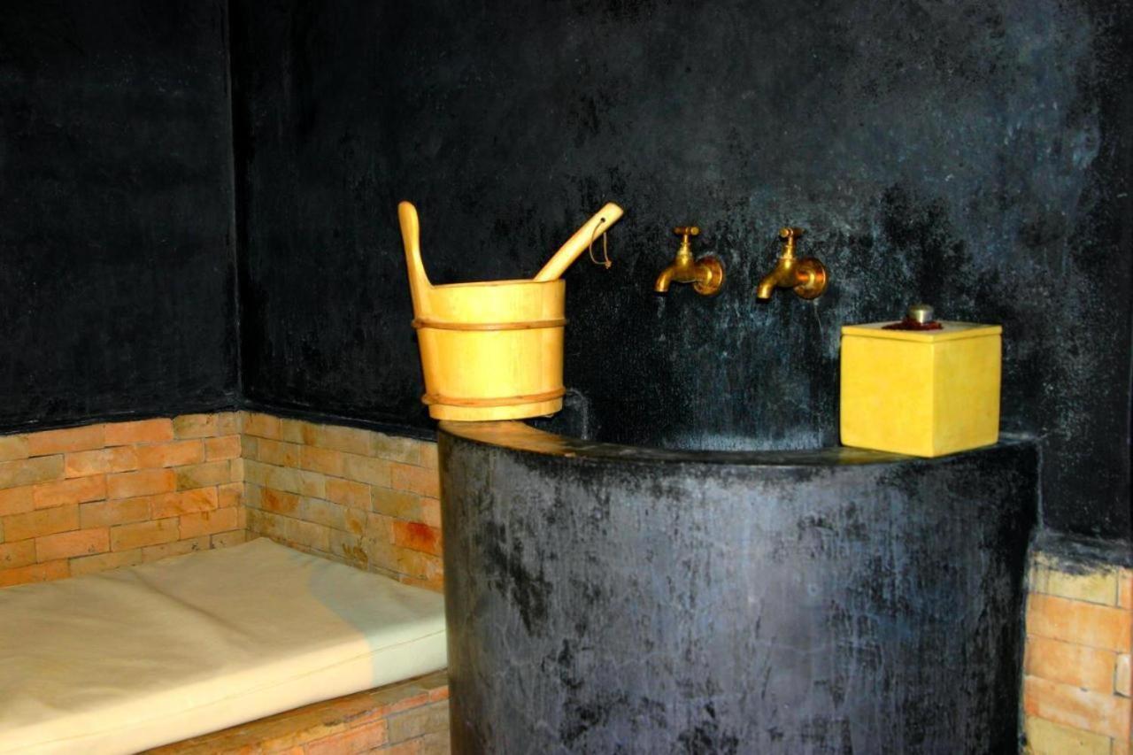 Kasbah Isfoula And Spa เอท เบน ฮัดโด ภายนอก รูปภาพ