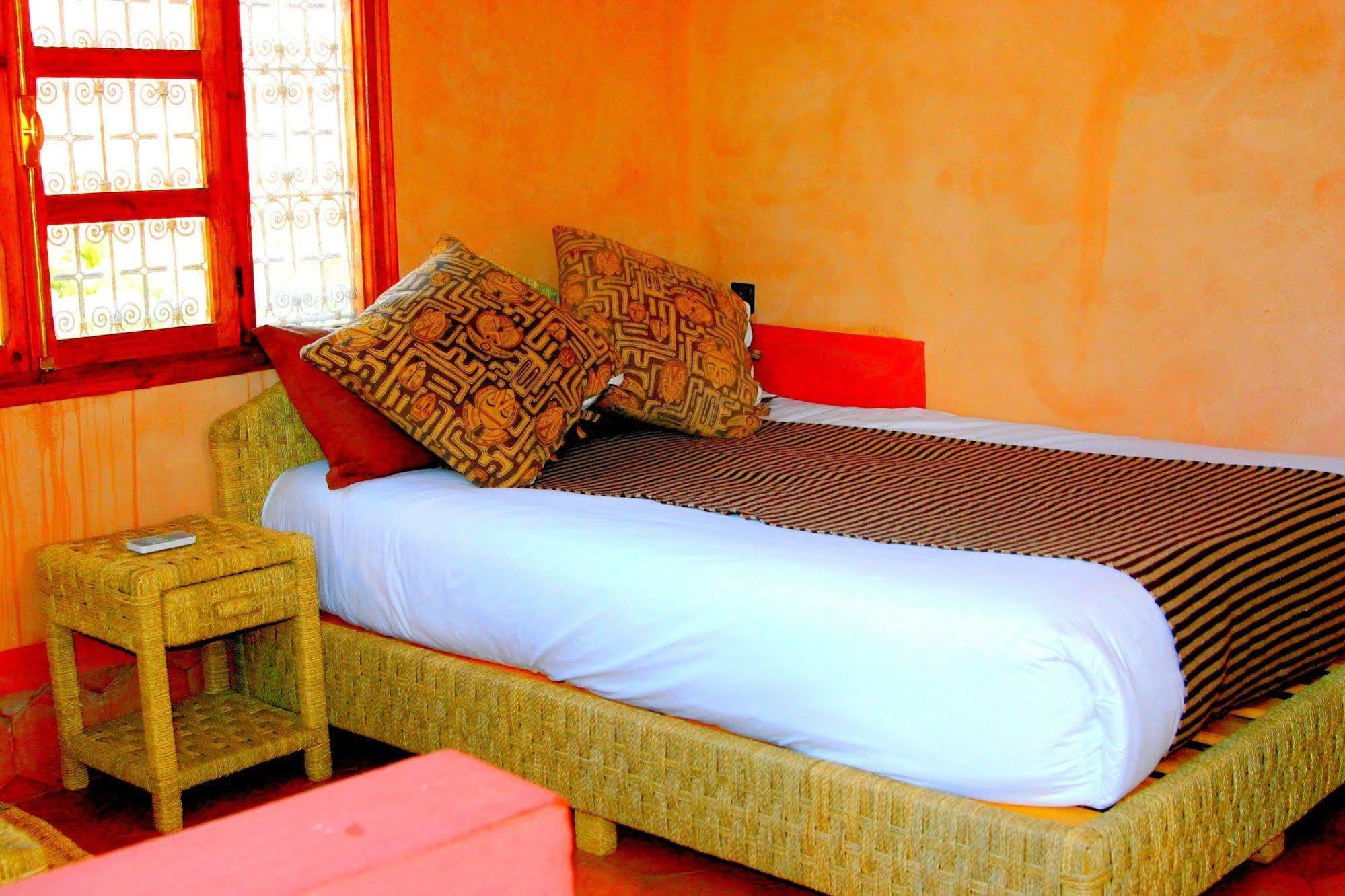Kasbah Isfoula And Spa เอท เบน ฮัดโด ภายนอก รูปภาพ